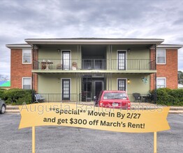 Building Photo - 2573 1/2 Tobacco Rd