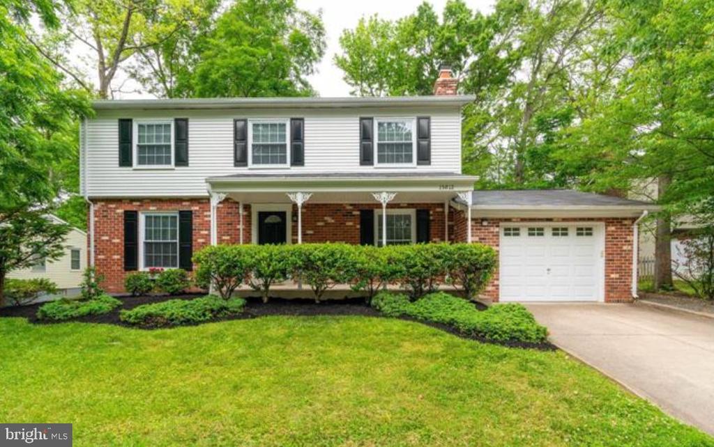 Foto principal - 15812 Lazy Day Ln