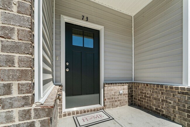 Foto del edificio - Stunning Townhome Available Now!