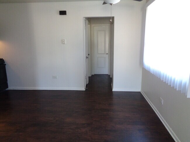 Building Photo - 8701 84th Ct