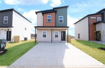 Building Photo - 1041 Kentucky Ave