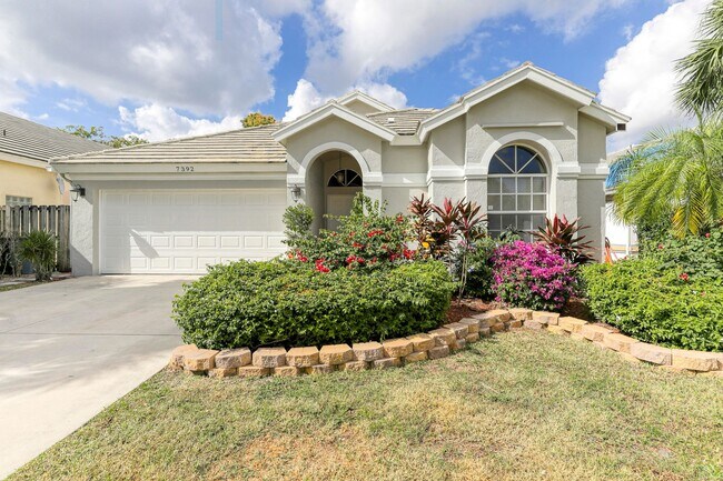 Building Photo - 7392 Ashley Shores Cir