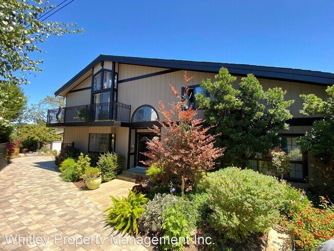 Building Photo - 4 br, 3.5 bath House - 9 Burnham Court