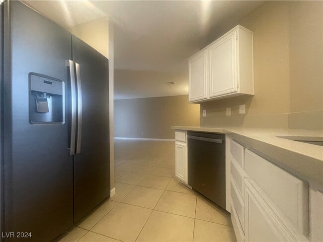 Building Photo - 1827 Dagger Dr