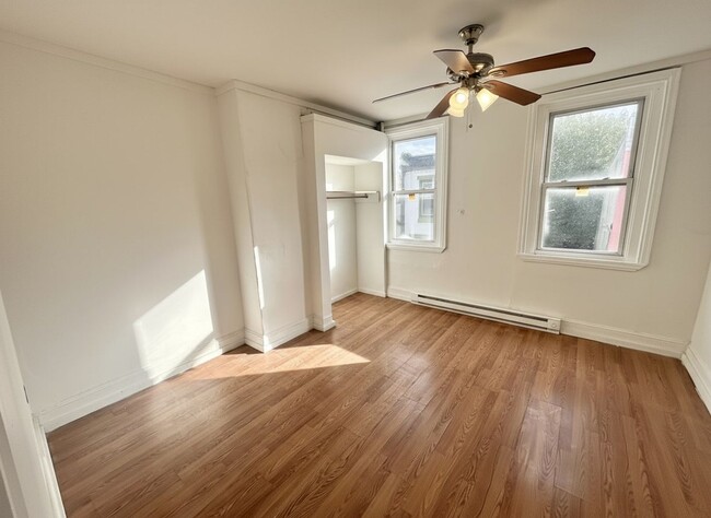 Building Photo - Charming 2-bedroom, 1-bathroom