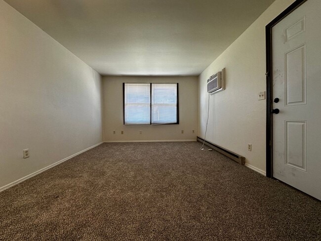 Foto del edificio - 420 S Maple Ave