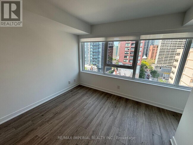 Building Photo - 903 - 609 SHERBORNE STREET