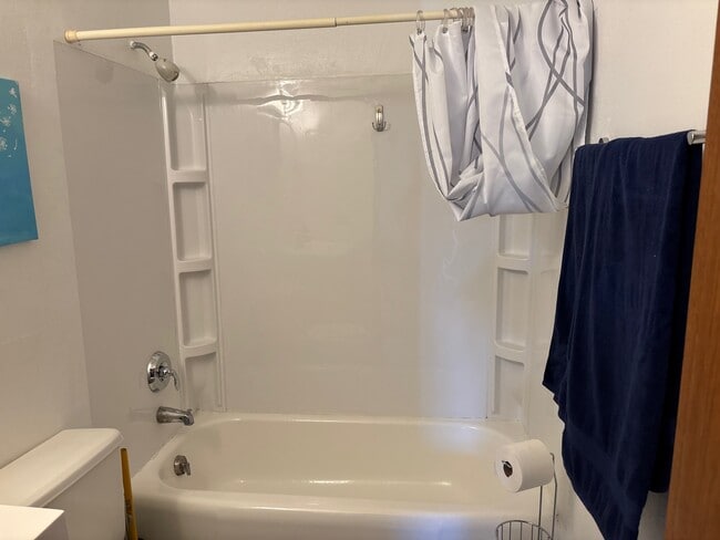 Foto del edificio - 1902 W Broadway