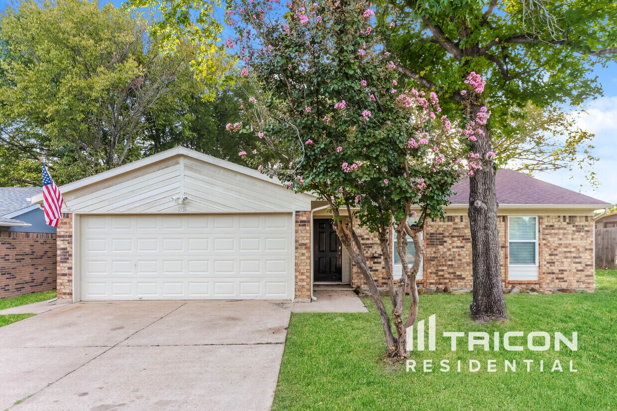 Foto principal - 5915 Myers Rd