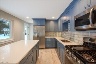 Building Photo - 8032 Rushwood Ln