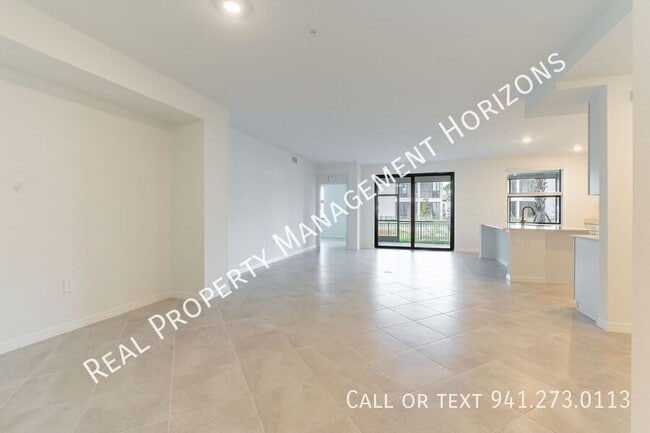 Foto del edificio - 5628 Summit Point Cir