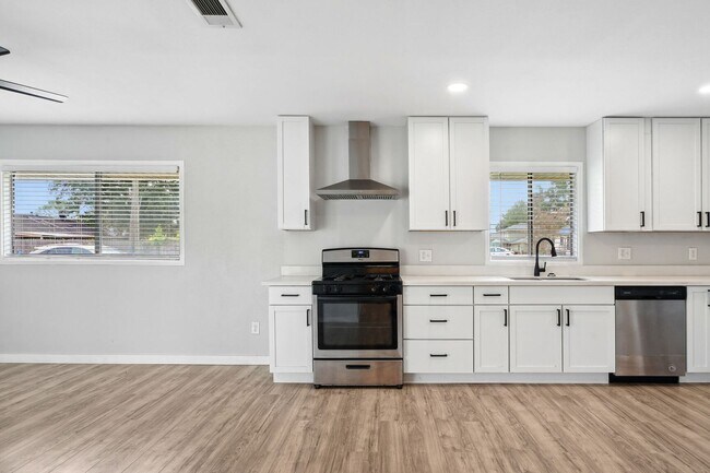 Foto del edificio - 428 Ruth Dr