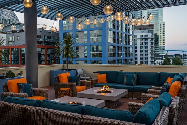 Foto del edificio - Urbana Rental Flats