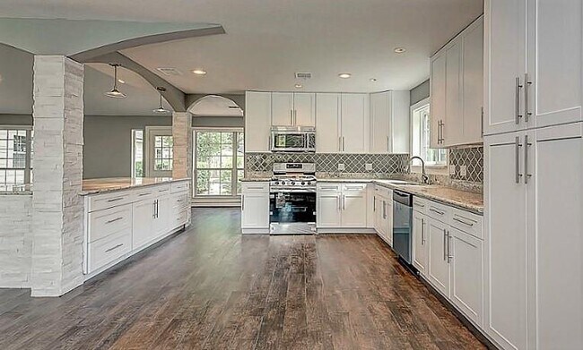 Foto del edificio - 12462 Kingsride Ln