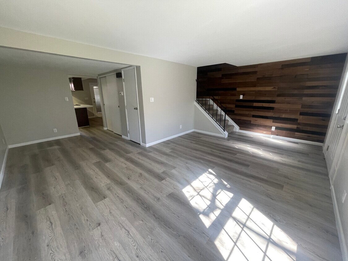 2109 Wellington Ct Unit 2109 Wellington Court, Fairborn, OH 45324