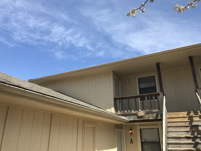 Foto del edificio - Cute 2 bedroom 1 bathroom home with 1 car ...