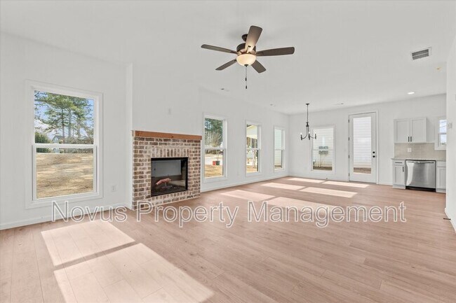 Building Photo - 107 Burns Rd