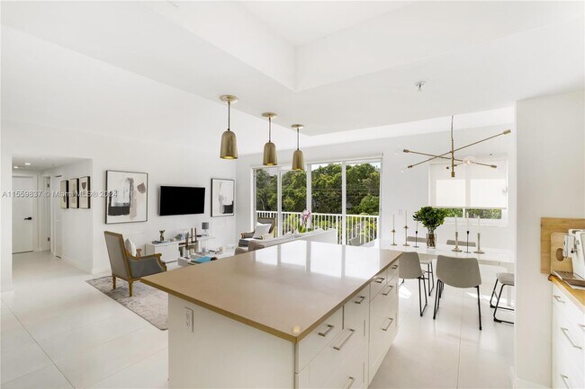 Foto del edificio - 50 Ocean Ln Dr