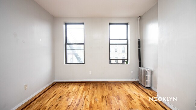 Building Photo - 765 Macdonough St