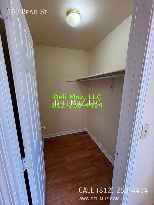 Foto del edificio - 109 Read St