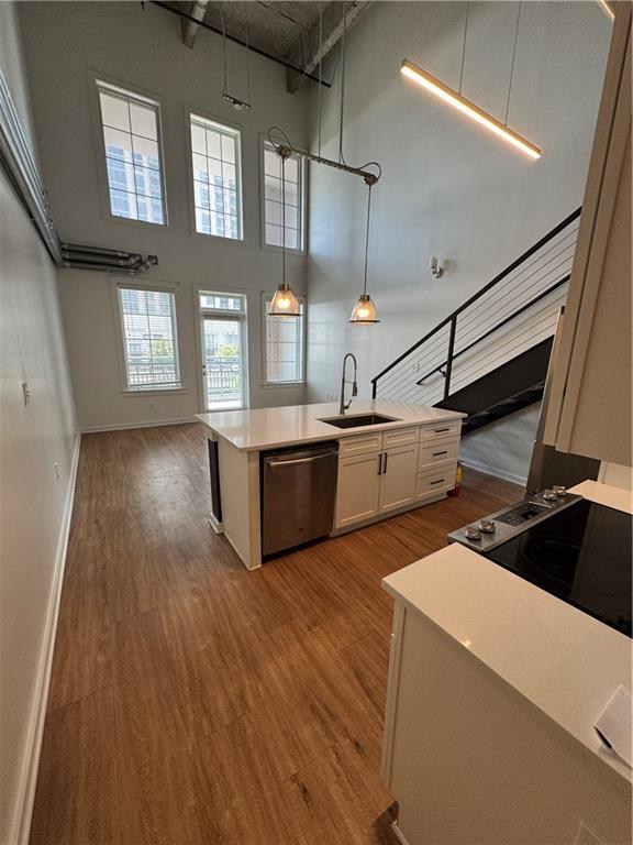Primary Photo - 260 18th St NW