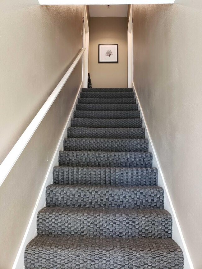 Foto del edificio - 2 bedroom in Oakland CA 94609