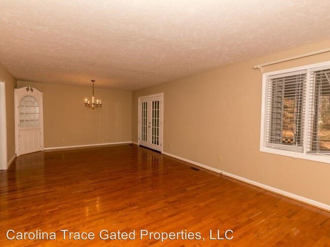 Foto del edificio - 4 br, 3 bath House - 3000 Bourbon St.