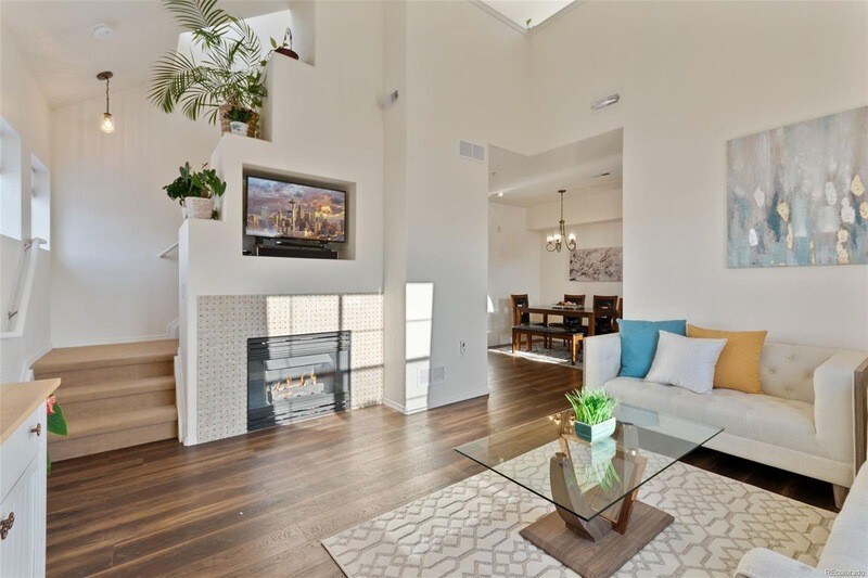 Foto principal - 16326 E Fremont Ave