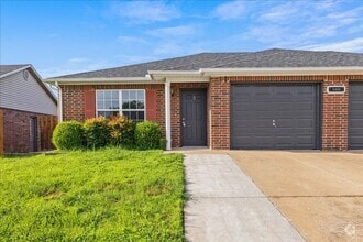 Building Photo - 3406 SW Landau Ct