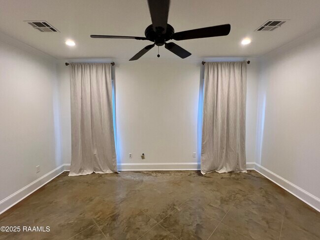 Foto del edificio - 415 Harbor Rd