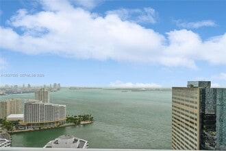 Building Photo - 951 Brickell Ave