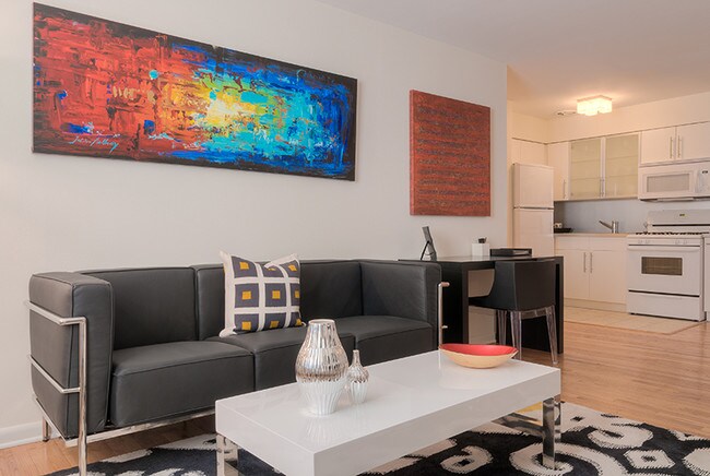 Foto del edificio - 3510 N Pine Grove Ave