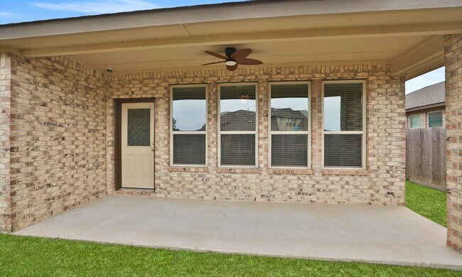 Foto del edificio - 23106 Tindarey Falls Ln
