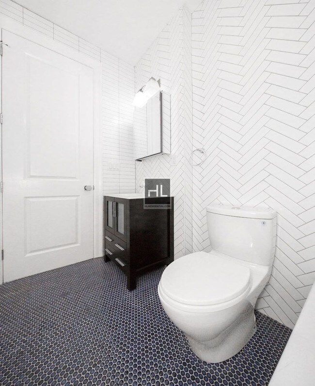 Foto del edificio - Gorgeous Renovated 3 Bed In Boerum Hill