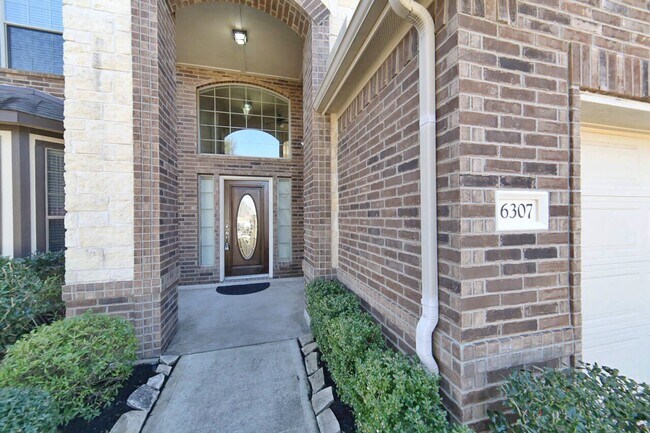 Building Photo - 6307 Falling Briar Lane