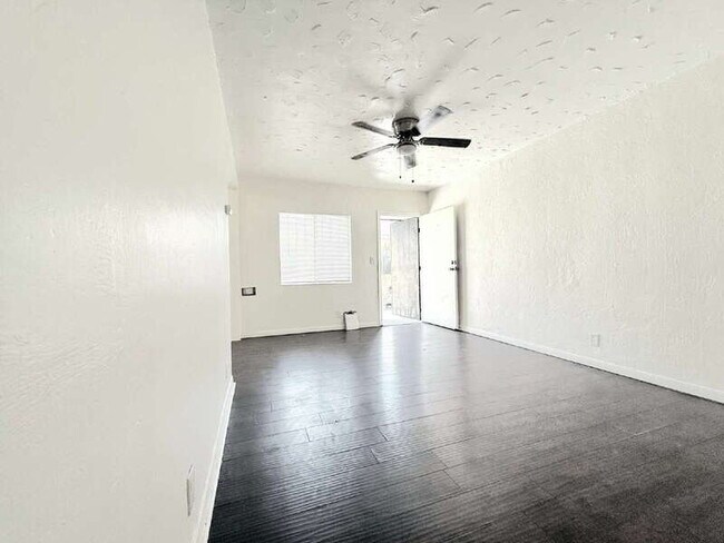 Building Photo - 8510 San Pedro St