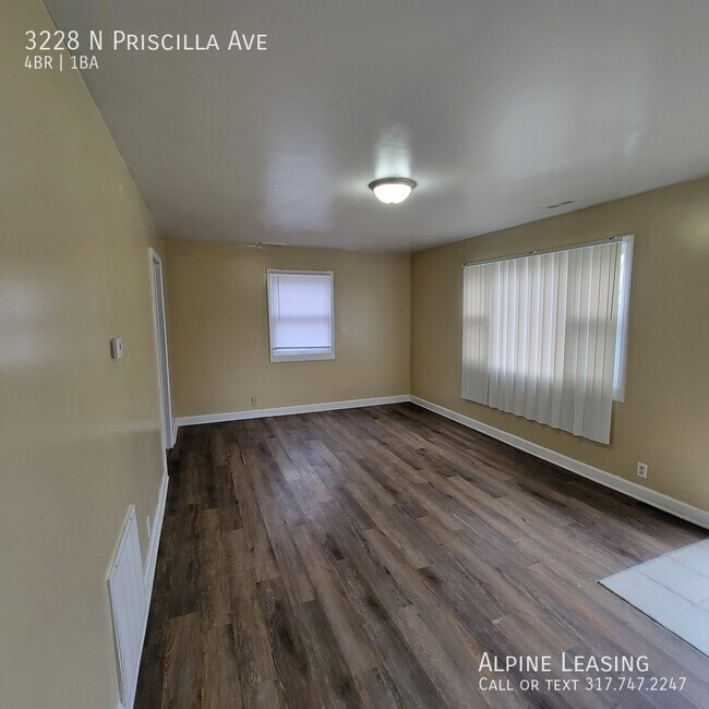 Foto del edificio - 4BR Arlington Woods House!