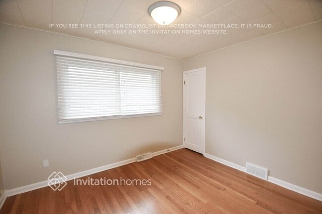 Foto del edificio - 307 Poplar Ave
