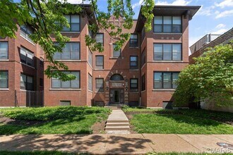 Building Photo - 5621 Pershing Ave