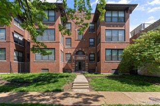 Building Photo - 5621 Pershing Ave