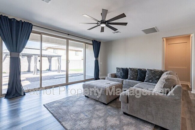 Foto del edificio - 11676 W Pkwy Ln