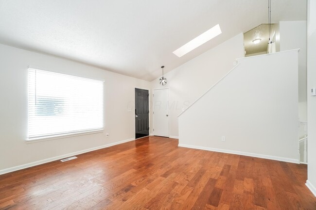 Building Photo - 4008 Thompson Ave