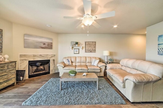 Building Photo - 15425 Fortuna Bay Dr