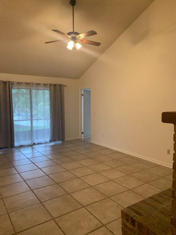 Foto del edificio - 7818 Fawn Hill Ct