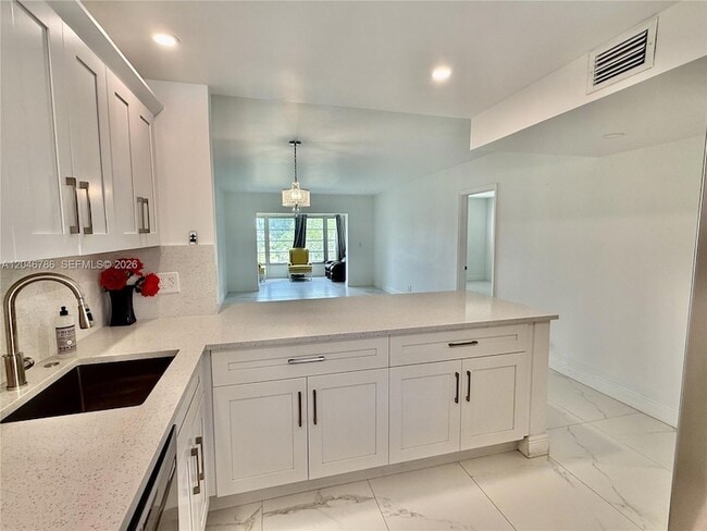 Photo - 14790 Bonaire Boulevard Unit 2020 Apartment