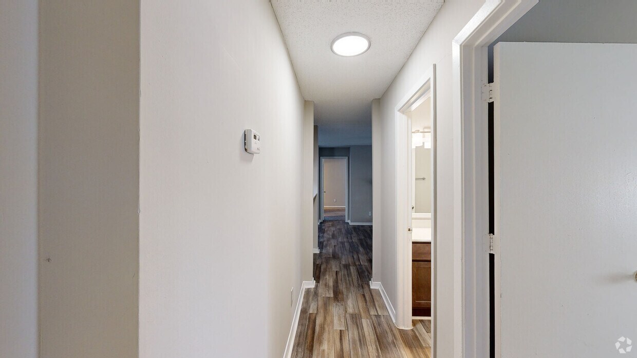 Photo - Waldan Pond Apartments