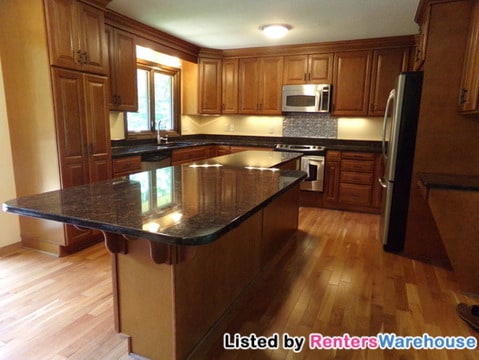 Building Photo - 505 Heinel Dr