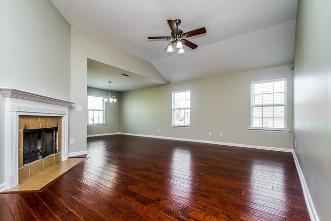 Building Photo - 138 Howard Woody Dr