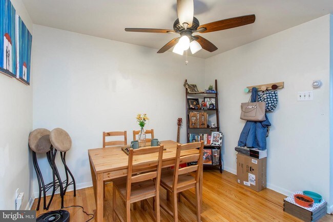 Building Photo - 5459 Houghton Pl