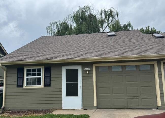 Building Photo - 2515 Morningside Dr